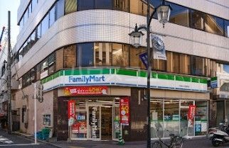 コンビニ　ファミリーマート 早稲田大学南門店（コンビニ）まで282m