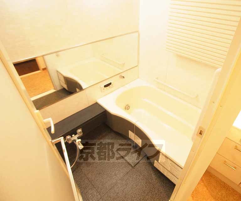 バス・シャワールーム　４０６号室写真です