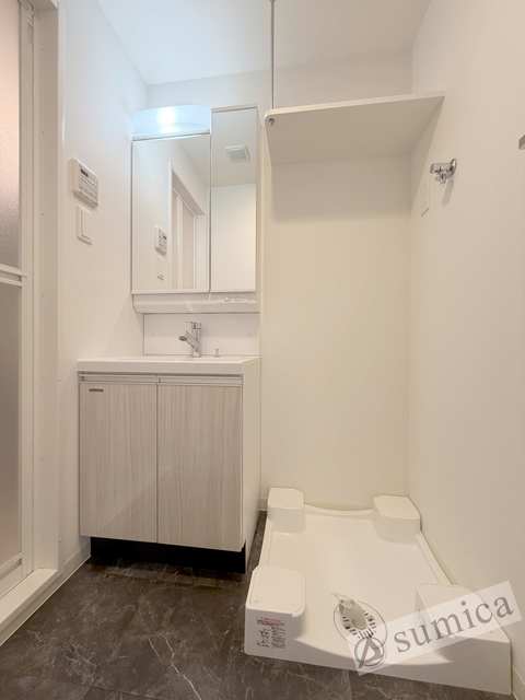 洗面設備　洗面脱衣所付き！独立洗面台が便利です♪♪