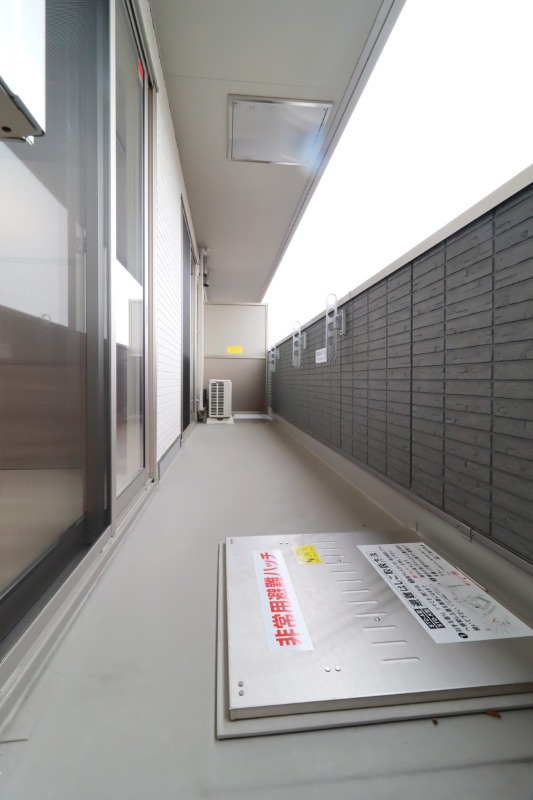 バルコニー　図面と現状に相違がある場合には現状を優先