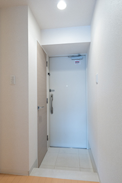 玄関　※写真は同タイプ住戸です。