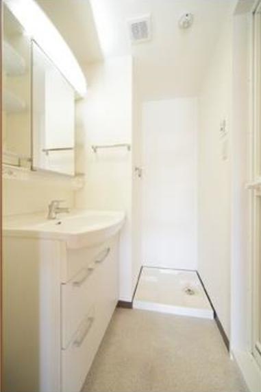 洗面設備　同タイプ