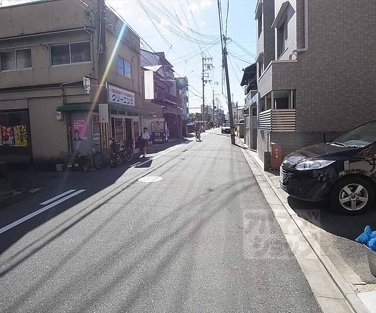 その他　前面道路です。