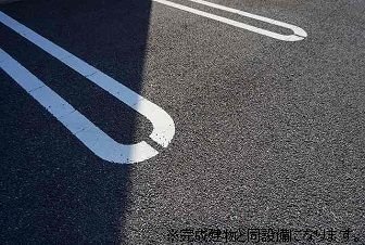 駐車場　駐車場に車を止められます