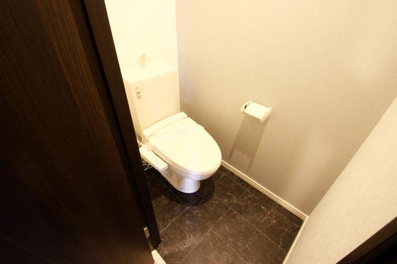 トイレ　※別部屋の写真です
