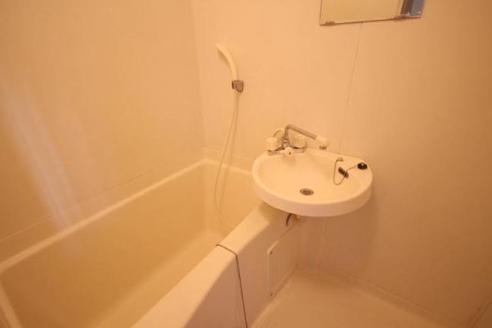 バス・シャワールーム　日々の疲れを癒すお風呂付です