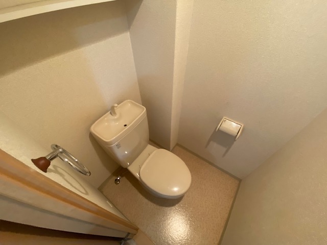 トイレ　※同施工会社のイメージ写真※