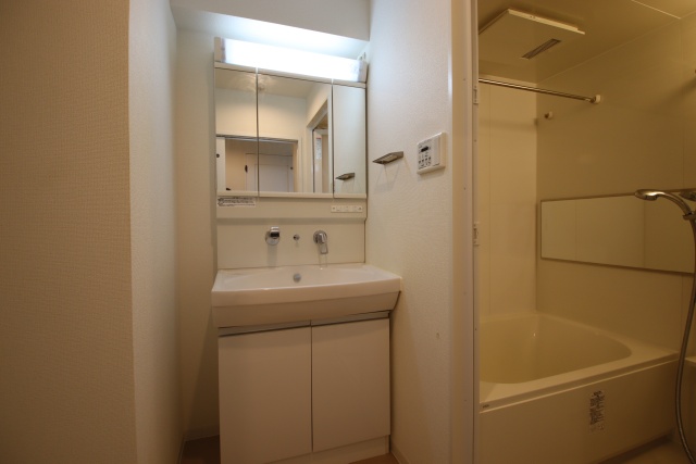 洗面設備　※別室の参考写真の為、現況優先です。