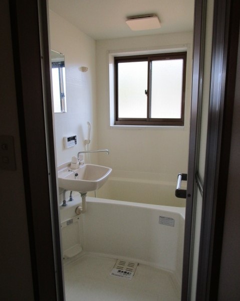 バス・シャワールーム　追い焚き機能付