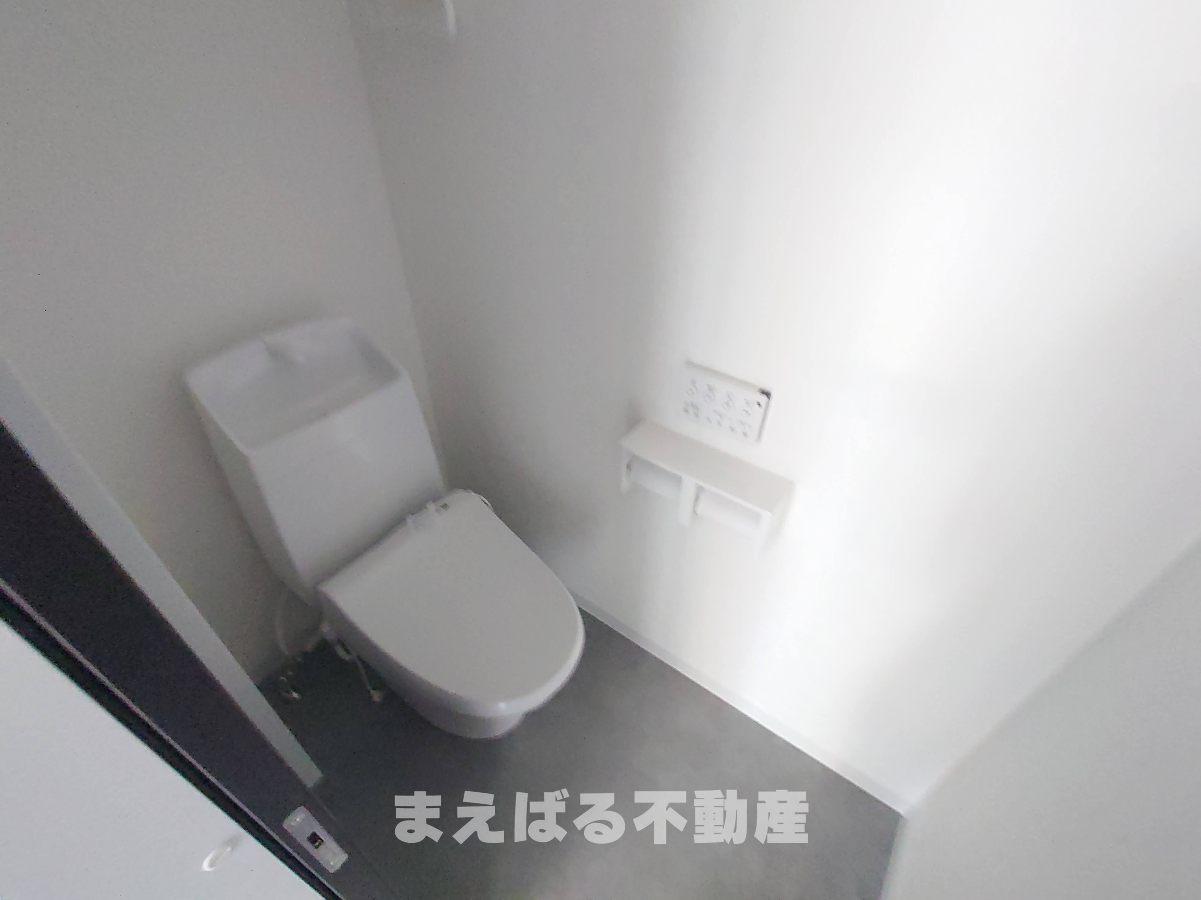 トイレ　※建築中写真