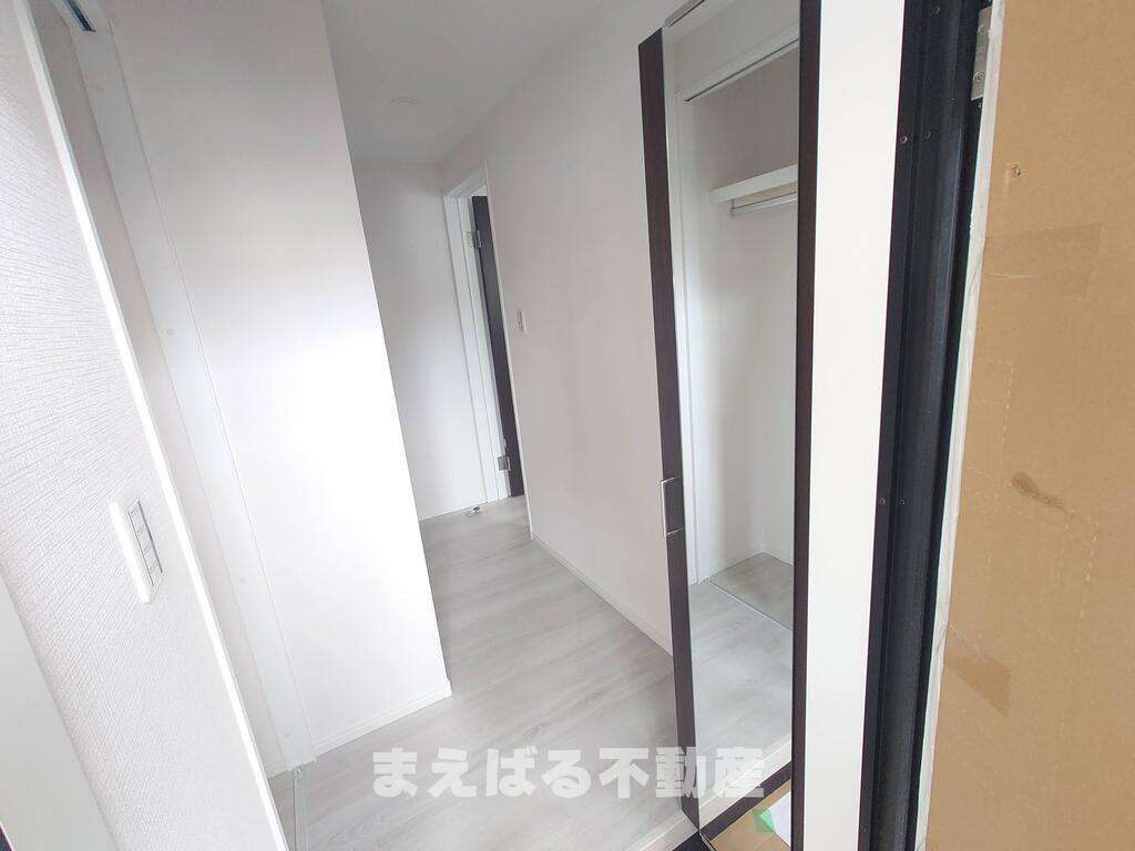 玄関　※建築中写真