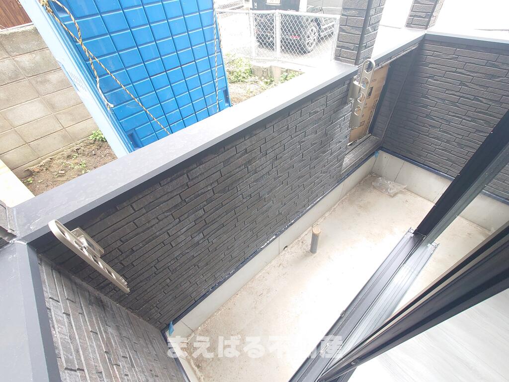 バルコニー　※建築中写真