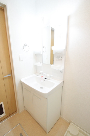 洗面設備　※別部屋の写真です