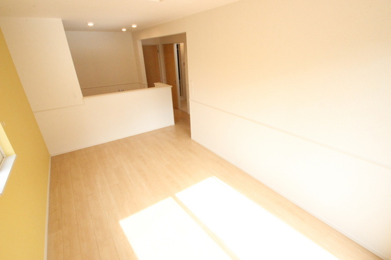 居室・リビング　※別部屋の写真です