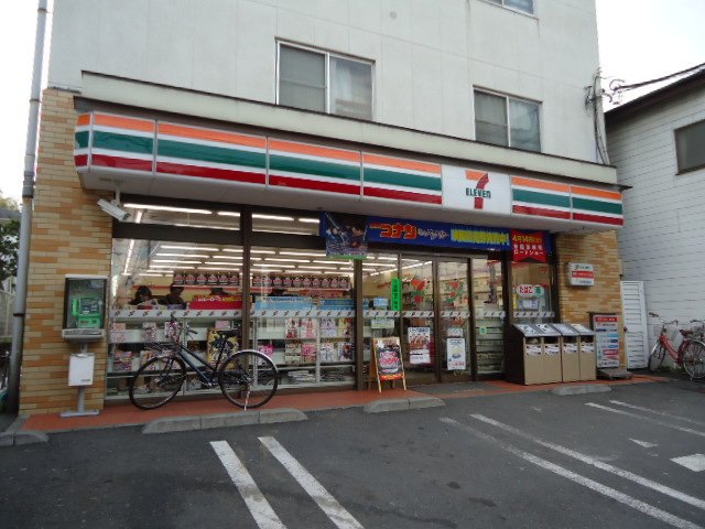 コンビニ　セブンイレブン 柴崎駅南口店（コンビニ）まで141m
