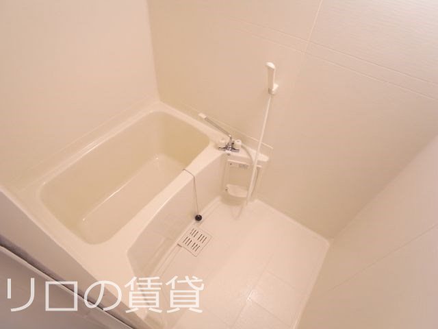 バス・シャワールーム　別号室イメージ