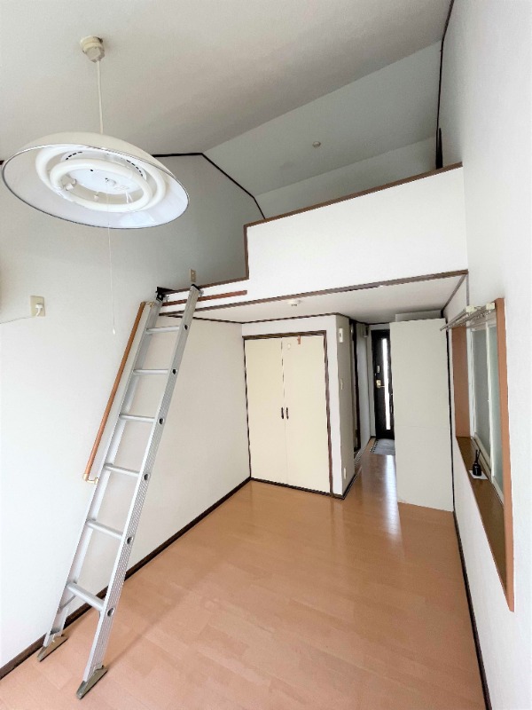 居室・リビング　※他部屋参考写真
