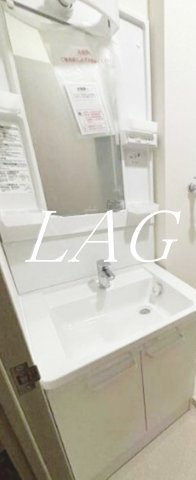 洗面設備　独立洗面台です。