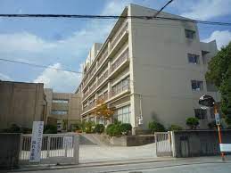 中学校　宝塚市立光ガ丘中学校（中学校）まで4129m