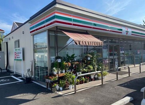 コンビニ　セブンイレブン世田谷上用賀6丁目店（コンビニ）まで371m