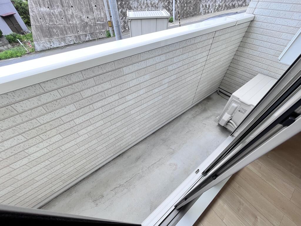 バルコニー　※同施工会社同型写真