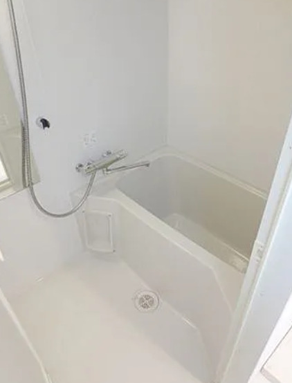 バス・シャワールーム　別部屋の画像を使用しております。