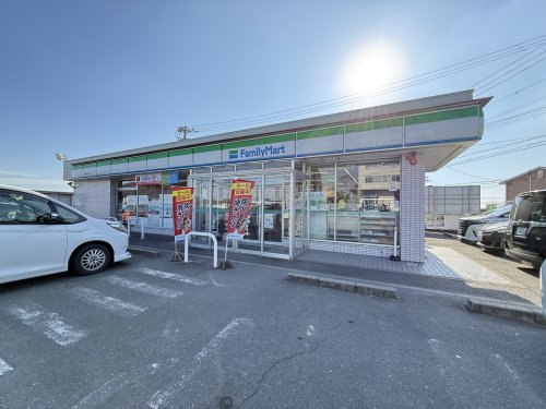 コンビニ　ファミリーマート 豊橋天伯町店（コンビニ）まで1522m
