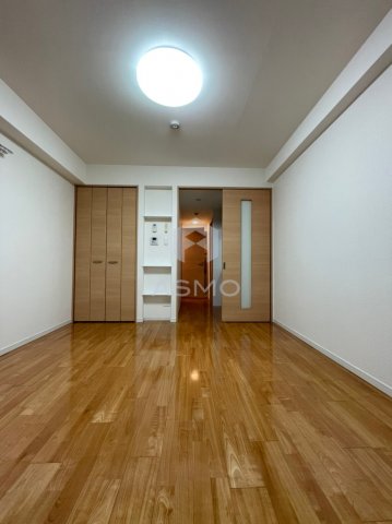 居室・リビング　同マンション別部屋参考写真