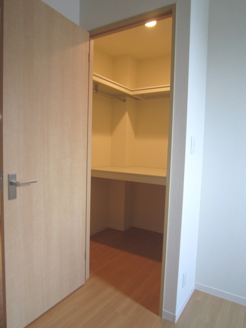 収納　ウォーインクロゼットでお部屋すっきり♪