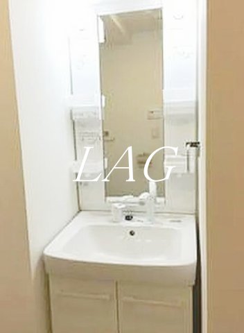 洗面設備　独立洗面台です。