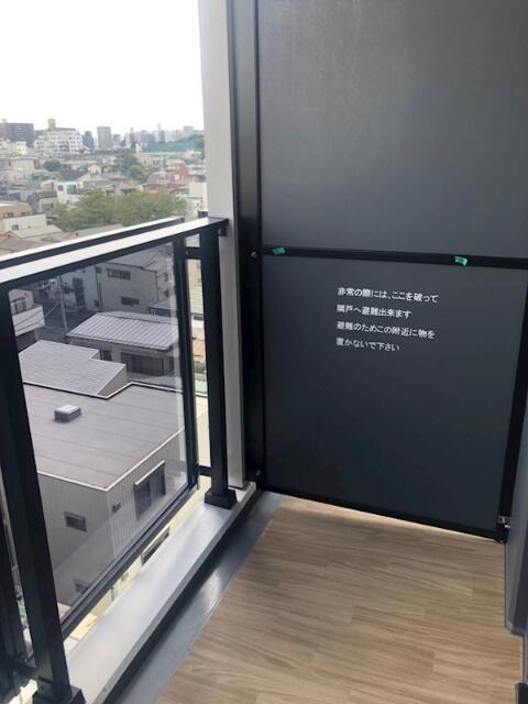 バルコニー　?