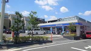 コンビニ　ローソン 練馬中村南一丁目店（コンビニ）まで523m