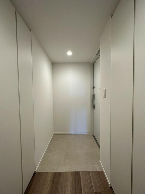 玄関　※写真は同タイプ住戸です。