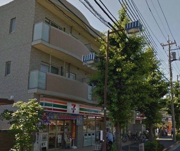 コンビニ　セブンイレブン（コンビニ）まで500m