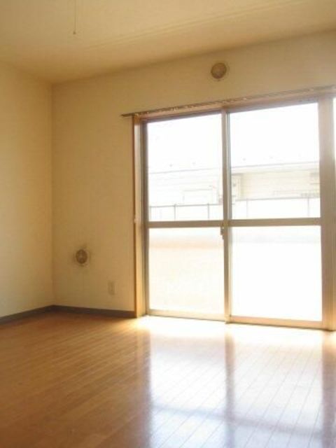 居室・リビング　※同物件別号室（イメージ）