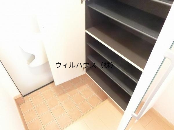 玄関　大型下駄箱！