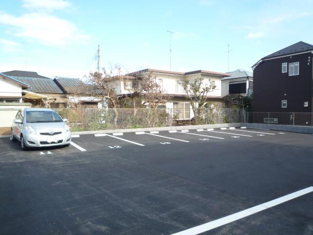 駐車場　駐車場（要空き確認）
