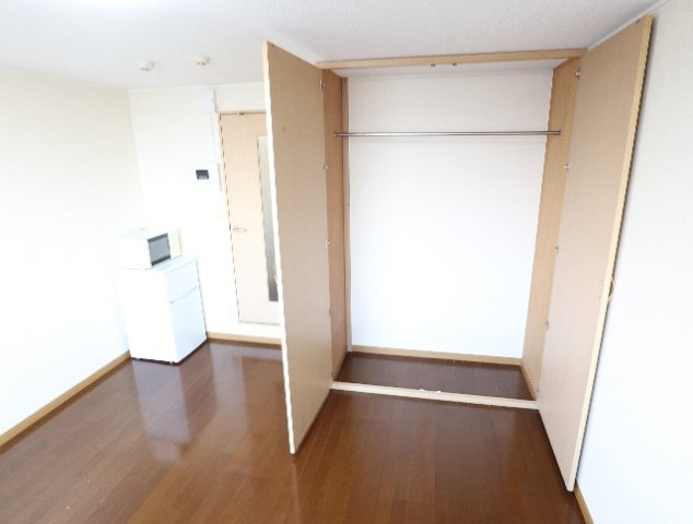 収納　ゆったりとした居間です