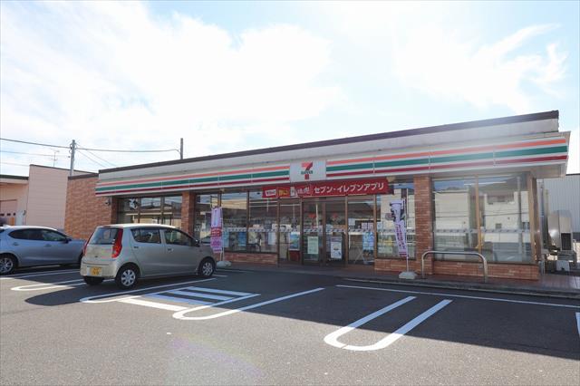 コンビニ　セブンイレブン（コンビニ）まで1146m