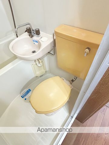 ＪＲ東海道本線 袋井駅 徒歩10分 3階建 築36年のトイレ写真
