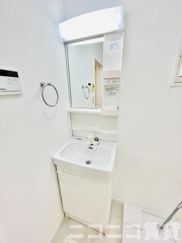 洗面設備　別号室イメージの為、現状を優先致します。