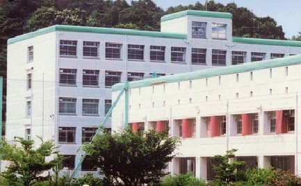 中学校　名古屋市立東星中学校（中学校）まで820m