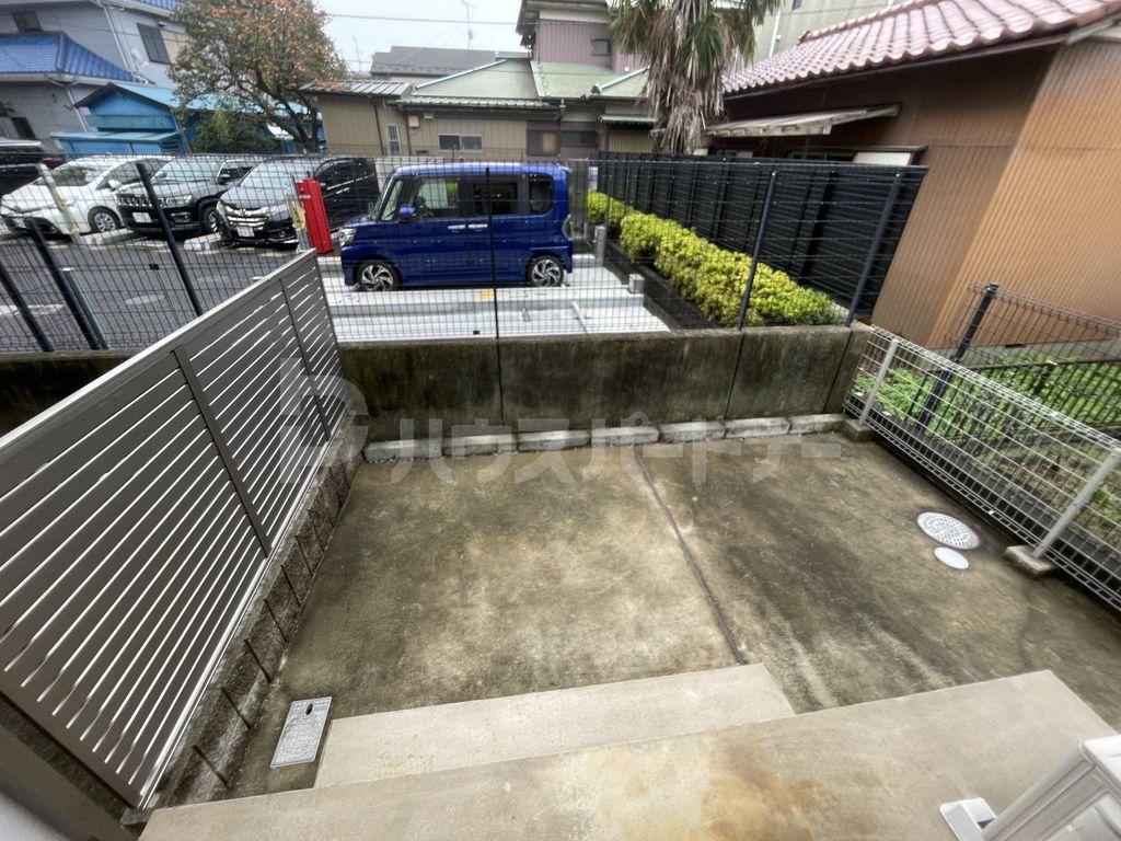 バルコニー　テラス