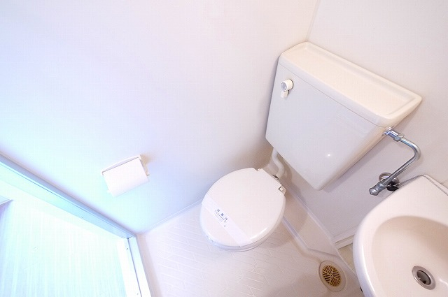 トイレ　お手入れしやすいトイレです。