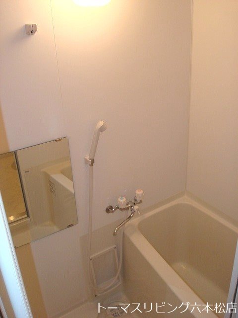 バス・シャワールーム　※同物件別部屋参考画像