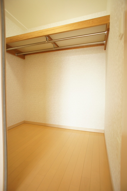 収納　大型のウォークインクローゼット付で荷物の多い方にオススメ！