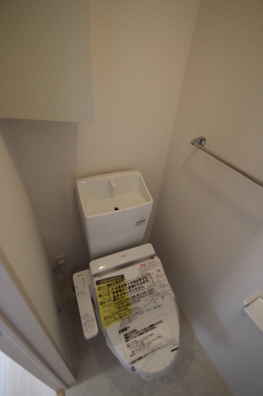 トイレ　※他号室の写真です。