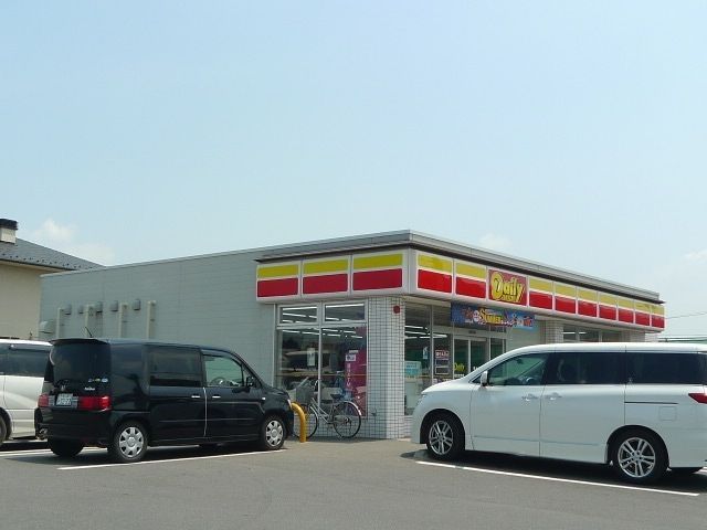コンビニ　デイリーヤマザキ柏たなか店（コンビニ）まで460m