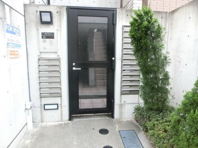 エントランス　☆オートロック対応☆