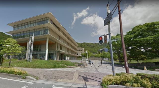 大学・短大　兵庫県立大学姫路工学キャンパス　新本館（大学・短大）まで9999m